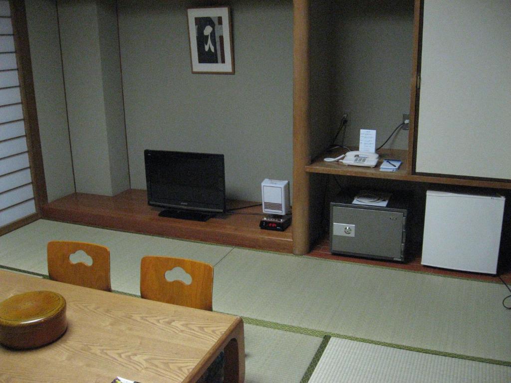 Gosho Nishi Kyoto Heian Hotel Szoba fotó