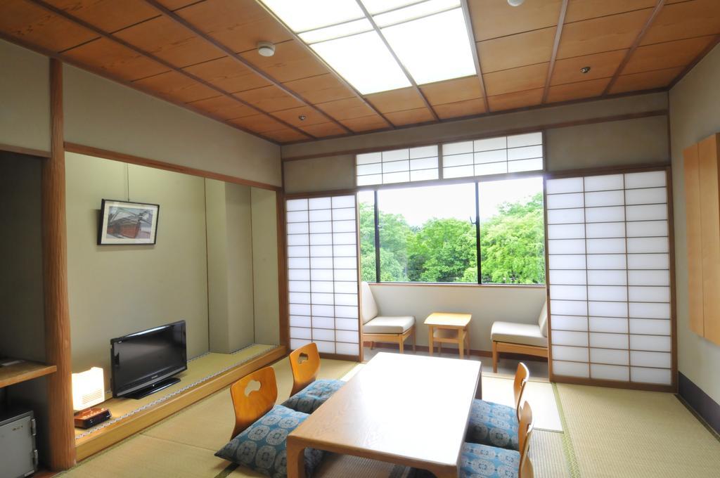 Gosho Nishi Kyoto Heian Hotel Kültér fotó